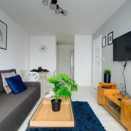 Warsaw Inside Solec With Private Parking 아파트 외부 사진